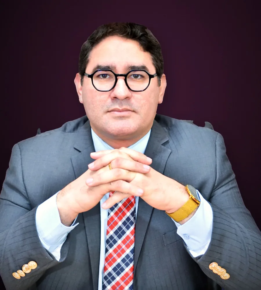 Hudson Sales Holanda Alves, advogado da divisão Empresas